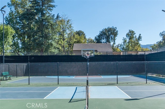 25811 Tournament, Valencia CA: https://media.crmls.org/medias/41b9e867-20f1-4b42-a67f-44de88bb6eab.jpg