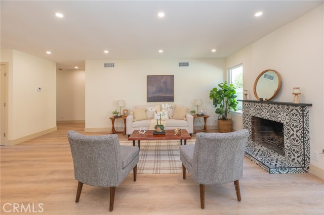 Detail Gallery Image 6 of 58 For 1737 Storrs Pl, Pomona,  CA 91766 - 4 Beds | 2 Baths