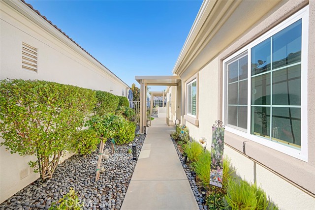 Detail Gallery Image 5 of 39 For 40101 Corte Calanova, Murrieta,  CA 92562 - 3 Beds | 2 Baths