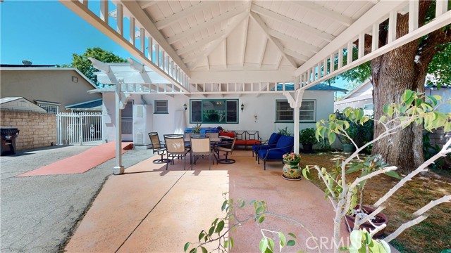 13322 Valleyheart N Drive, Sherman Oaks CA: https://media.crmls.org/medias/41bc8f3c-e44e-4376-b480-dfff45e67d0d.jpg