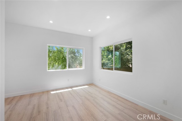 1437 Ardmore Avenue, Glendale CA: https://media.crmls.org/medias/41bd3ab1-e140-4f77-b6f5-89a277f4f2ea.jpg