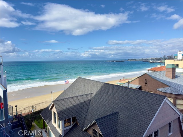 615 Esplanade, Redondo Beach, California 90277, 1 Bedroom Bedrooms, ,1 BathroomBathrooms,Residential,Sold,Esplanade,SB24012531