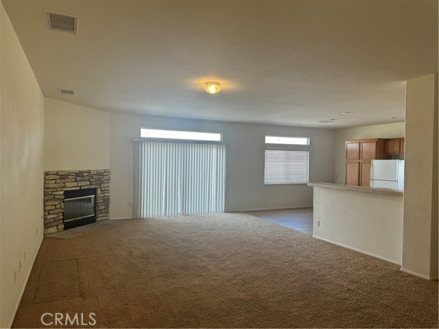 Detail Gallery Image 11 of 29 For 5751 Marseilles Dr, Palmdale,  CA 93552 - 4 Beds | 3 Baths