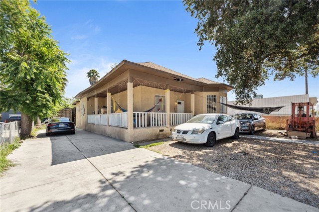 Detail Gallery Image 1 of 37 For 673 W 9th St, San Bernardino,  CA 92410 - 4 Beds | 2 Baths