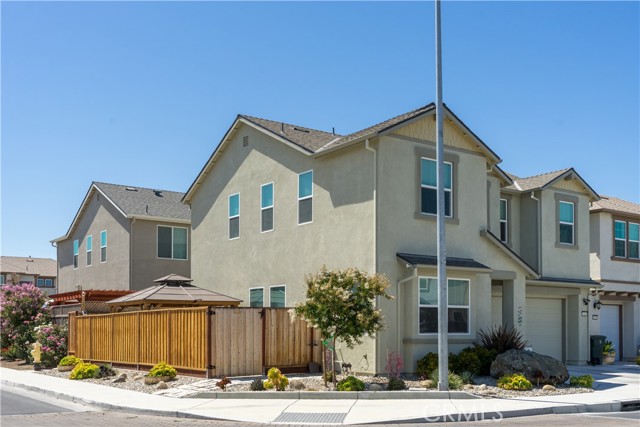 Detail Gallery Image 1 of 1 For 894 Brennan Way, Hollister,  CA 95023 - 3 Beds | 2/1 Baths