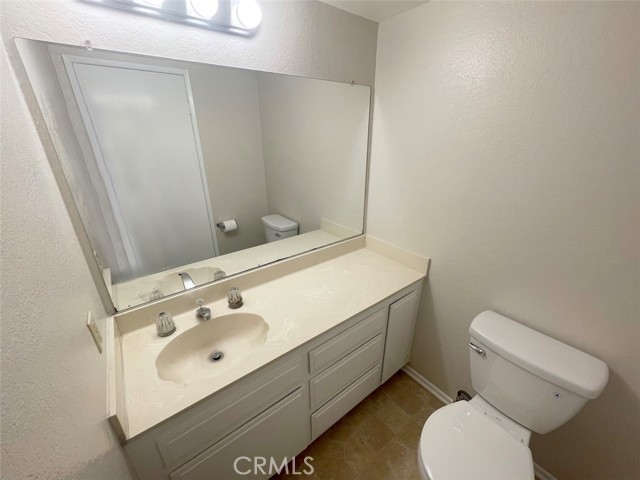 Detail Gallery Image 8 of 20 For 1564 Ironwood Ct, Brea,  CA 92821 - 3 Beds | 2/1 Baths