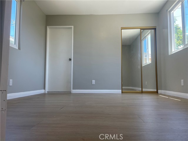 5426 4th Avenue, Los Angeles CA: https://media.crmls.org/medias/41bfc1ca-f655-4fdd-8bd0-fb375f9b5c01.jpg