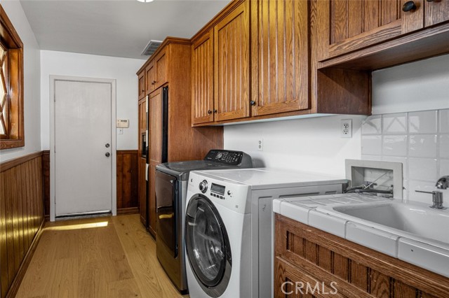 Image 31 of 53 For 1430 La Perla Avenue