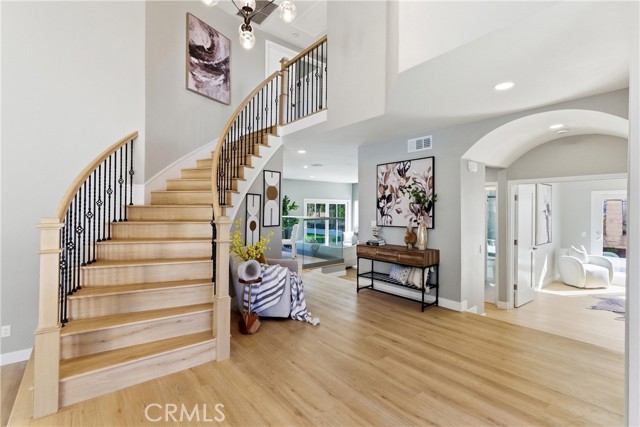 Detail Gallery Image 2 of 38 For 21535 Chirping Sparrow, Diamond Bar,  CA 91765 - 4 Beds | 3 Baths