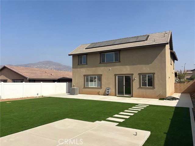 6598 Smith Rock Court, Jurupa Valley CA: https://media.crmls.org/medias/41c11c77-354a-4982-979e-583c6b273b08.jpg