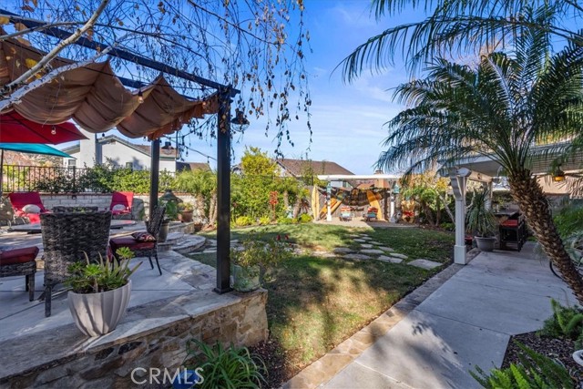 Detail Gallery Image 18 of 23 For 28697 Cloverleaf Pl, Castaic,  CA 91384 - 3 Beds | 3 Baths