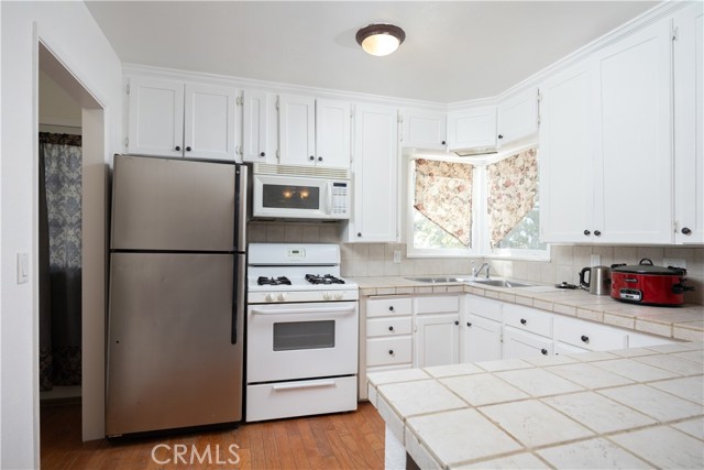 Detail Gallery Image 12 of 24 For 1007 Knickerbocker Rd, Big Bear Lake,  CA 92315 - 3 Beds | 2 Baths