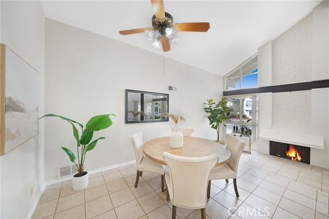 Detail Gallery Image 12 of 47 For 16672 Bolero Ln, Huntington Beach,  CA 92649 - 3 Beds | 2 Baths