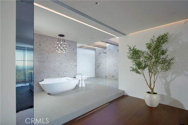 2460 Monaco Drive, Laguna Beach CA: https://media.crmls.org/medias/41c30134-3787-47f5-aa20-9658b8068c88.jpg