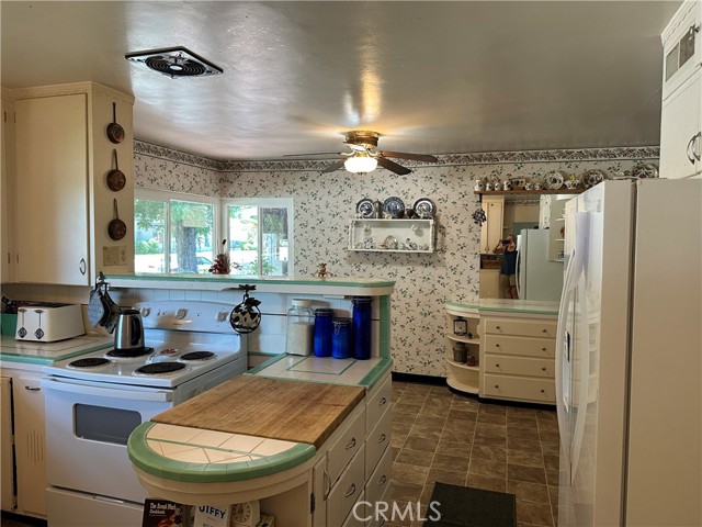 159 S Shasta S Street, Willows CA: https://media.crmls.org/medias/41c533f5-9603-4390-b852-93e41c869202.jpg