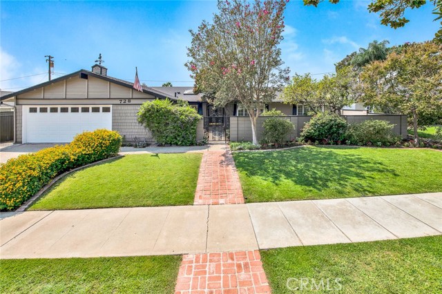 728 S Laurinda Ln, Orange, CA 92869