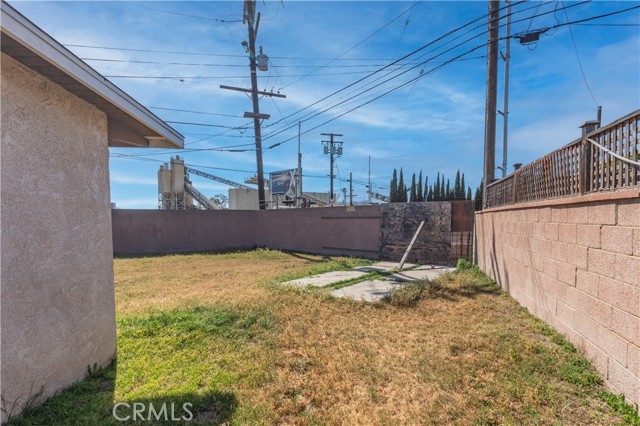 13303 Judah Avenue, Hawthorne CA: https://media.crmls.org/medias/41c6398b-7b8b-4aca-bdf7-71ec9b6ddc4c.jpg