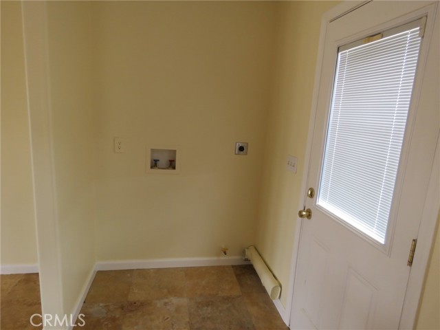 Detail Gallery Image 19 of 22 For 60161 Security Dr, Joshua Tree,  CA 92252 - 3 Beds | 2 Baths