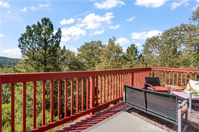 1372 Sequoia, Lake Arrowhead, CA 92352