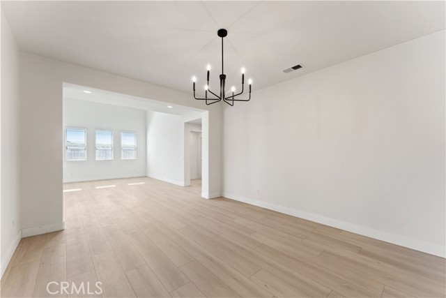 Detail Gallery Image 35 of 41 For 16395 Ridge Field, Riverside,  CA 92503 - 5 Beds | 4 Baths