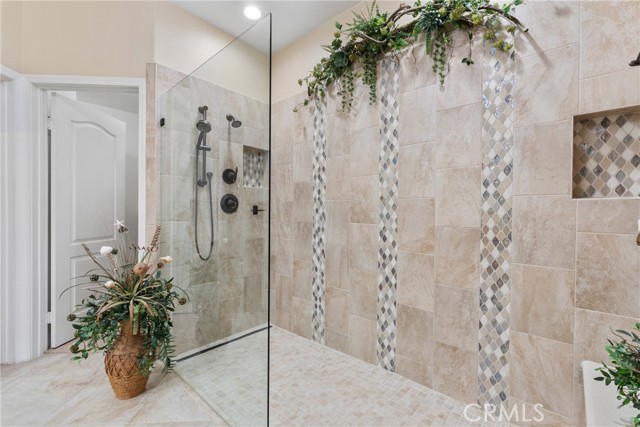 Detail Gallery Image 22 of 39 For 1444 Upland Hills Dr N, Upland,  CA 91784 - 2 Beds | 2/1 Baths