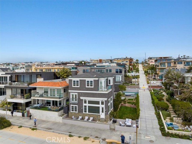 Detail Gallery Image 60 of 62 For 300 the Strand, Manhattan Beach,  CA 90266 - 4 Beds | 7/2 Baths