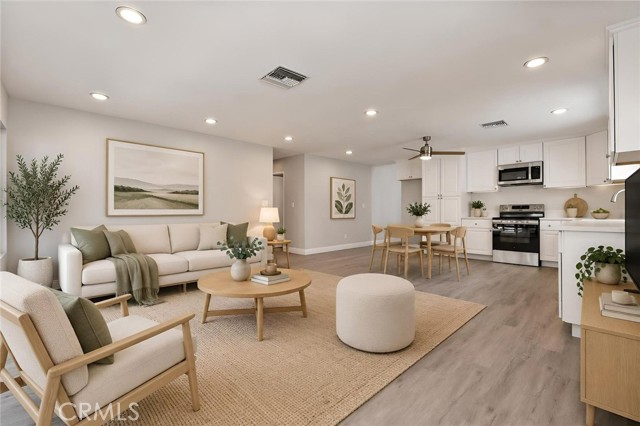 25308 Via Pacifica photo 8