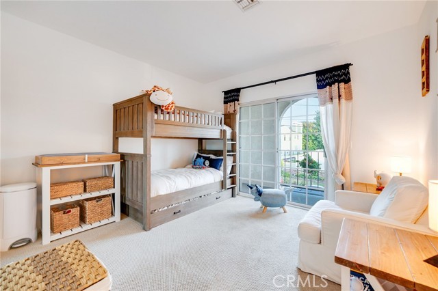 1119 9th Street, Hermosa Beach, California 90254, 5 Bedrooms Bedrooms, ,2 BathroomsBathrooms,Residential,Sold,9th,SB22164330