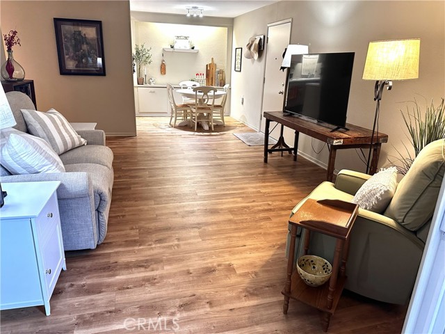 Detail Gallery Image 4 of 22 For 2111 via Puerta #P,  Laguna Woods,  CA 92637 - 1 Beds | 1 Baths