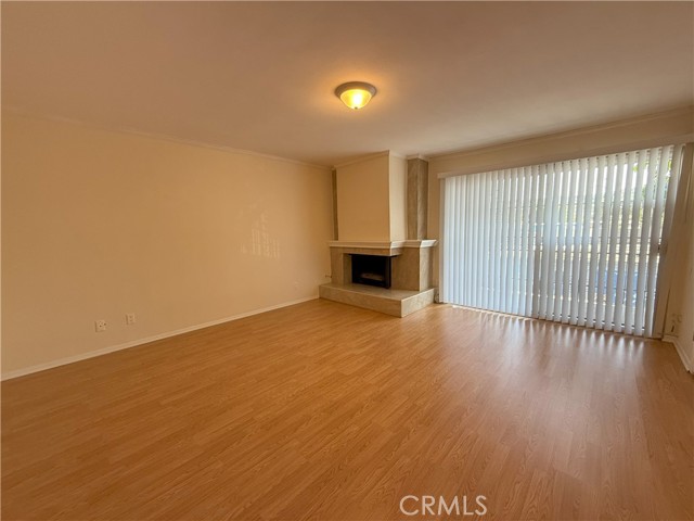 5216 Lindley Avenue, Encino CA: https://media.crmls.org/medias/41ca26c0-6818-493e-84b7-e35bc792495a.jpg