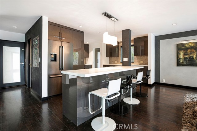 22619 Holanda Road, Woodland Hills CA: https://media.crmls.org/medias/41ca4fda-5aae-46e6-96ca-69c10aaefad2.jpg