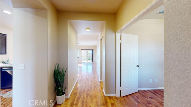 Detail Gallery Image 6 of 53 For 12127 Diego Ct, Moreno Valley,  CA 92557 - 4 Beds | 2/1 Baths