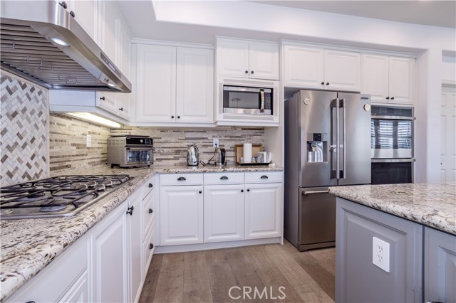 Detail Gallery Image 9 of 39 For 5474 Sunlight, Simi Valley,  CA 93063 - 6 Beds | 4 Baths