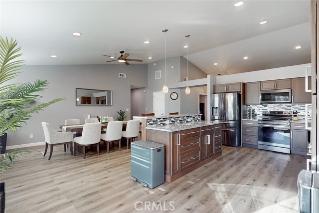 Detail Gallery Image 19 of 58 For 1805 Whispering Oaks Dr, Yuba City,  CA 95991 - 4 Beds | 2 Baths