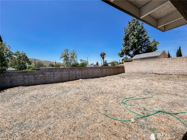 Detail Gallery Image 18 of 18 For 1523 Indian Trl, San Bernardino,  CA 92407 - 3 Beds | 2 Baths