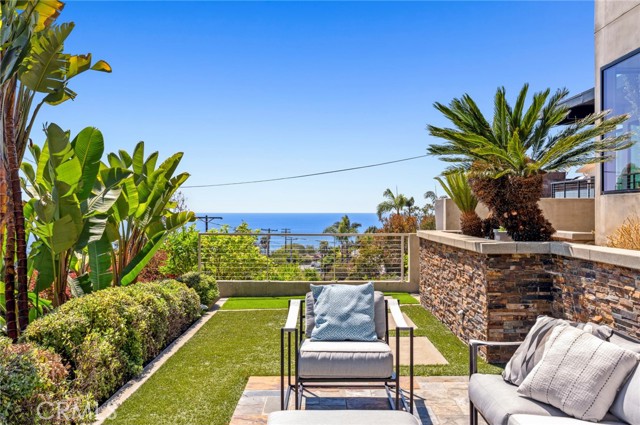 Detail Gallery Image 30 of 31 For 31532 Valido Rd, Laguna Beach,  CA 92651 - 4 Beds | 4/1 Baths