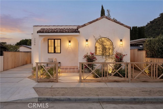 Front Image Thumbnail for CRPW26086175