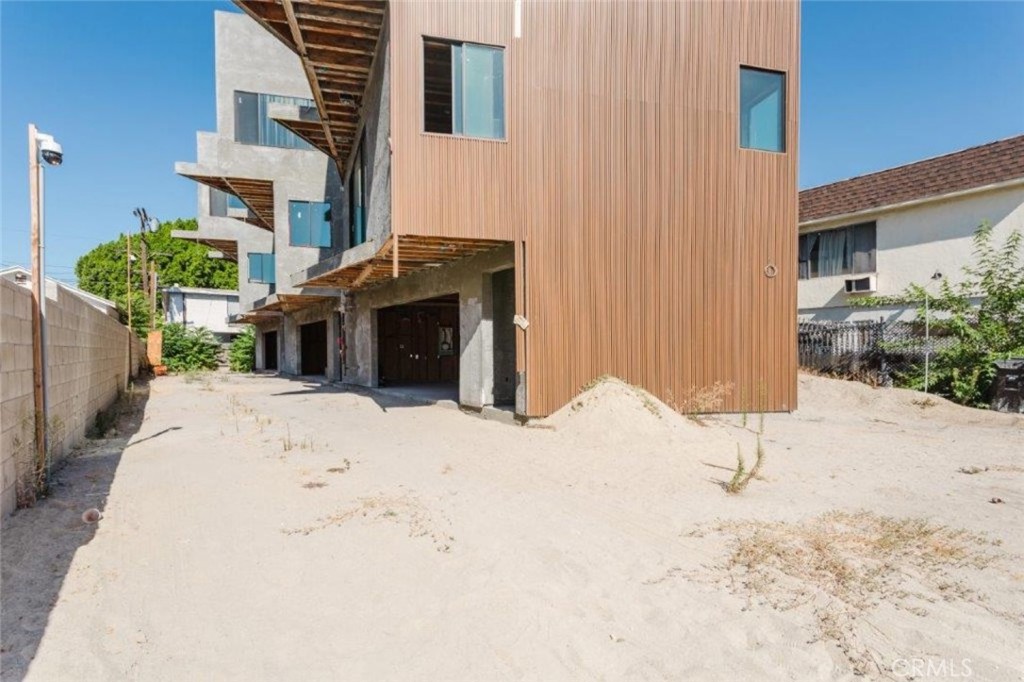 Triplex at 6651 Camellia Avenue