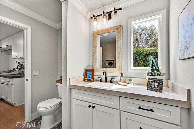 Detail Gallery Image 22 of 35 For 1016 Castlegate Ln, North Tustin,  CA 92705 - 5 Beds | 3/1 Baths