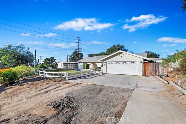 Detail Gallery Image 6 of 63 For 4565 Crestview Dr, Norco,  CA 92860 - 5 Beds | 3 Baths