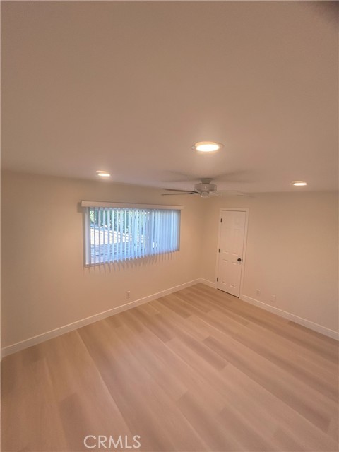 Detail Gallery Image 21 of 32 For 2641 Santa Ana Ave #D,  Costa Mesa,  CA 92627 - 3 Beds | 3/1 Baths