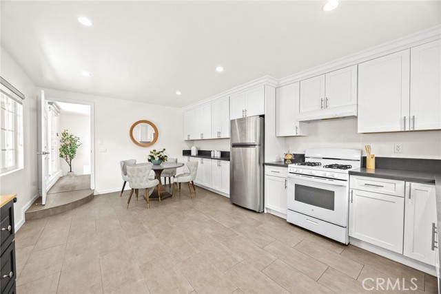 3036 Military Avenue, Los Angeles CA: https://media.crmls.org/medias/41cfa627-3659-4836-ab80-5e88c4cd3ec9.jpg