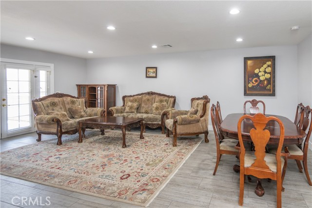 Detail Gallery Image 3 of 21 For 10233 Glory Ave, Tujunga,  CA 91042 - 3 Beds | 2 Baths