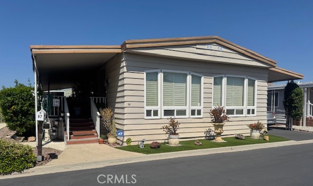 7271 Katella Avenue, Stanton CA: https://media.crmls.org/medias/41d03b4f-5d54-4537-955c-704d82f4def1.jpg