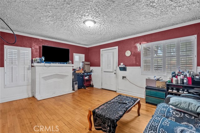 Detail Gallery Image 7 of 40 For 943 W 65th St, Los Angeles,  CA 90044 - 7 Beds | 4 Baths