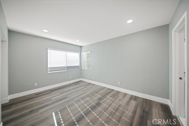 Detail Gallery Image 21 of 28 For 2125 Vuelta Grande Ave, Long Beach,  CA 90815 - 3 Beds | 2/1 Baths