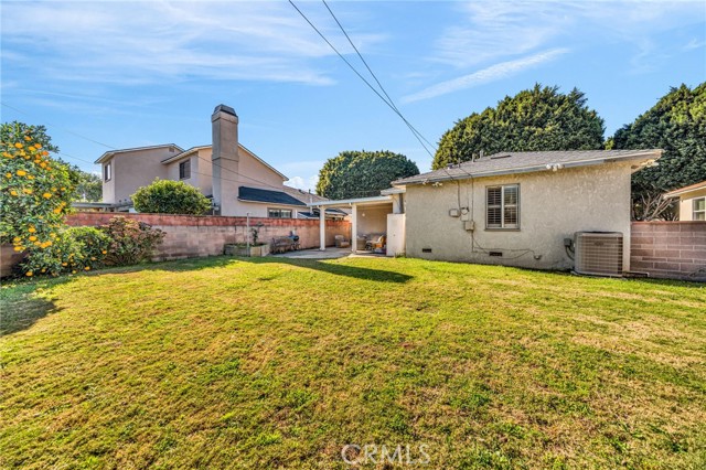 5514 Bellflower Blvd, Lakewood CA: https://media.crmls.org/medias/41d2a806-2560-42e4-ae32-96001df62066.jpg