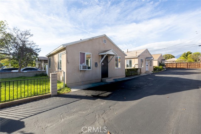 Detail Gallery Image 2 of 18 For 811 E Nocta, Ontario,  CA 91764 - – Beds | – Baths