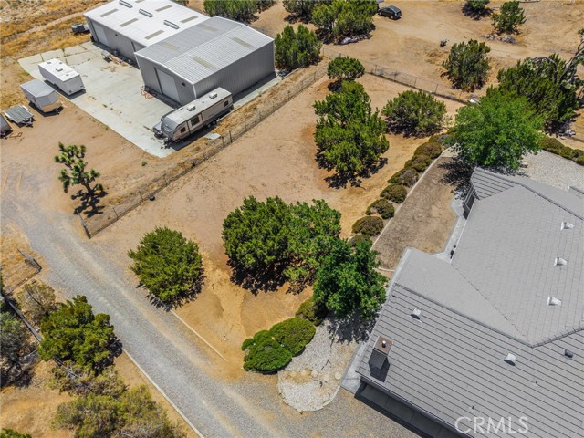 8277 Macron Street, Oak Hills CA: https://media.crmls.org/medias/41d44e4f-8e28-4a75-a30b-9f8ec3c89b11.jpg