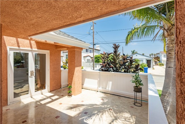 2204 Dufour Avenue, Redondo Beach, California 90278, 3 Bedrooms Bedrooms, ,2 BathroomsBathrooms,Residential,Sold,Dufour,SB22166014